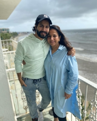 Varun Dhawan wishes mom Karuna on her birthday, calls her his strength.(photo:Instagram) Varun Dhawan wishes mom Karuna on her birthday, calls her his strength.(photo:Instagram)