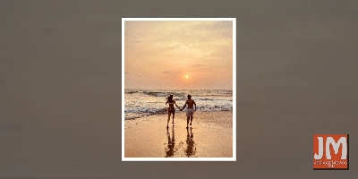 Janhvi Kapoor makes a splash with bikini pictures