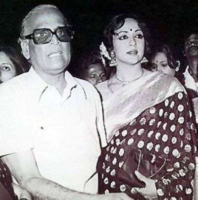 Bollywood celebs express love for dad on Fathers Day 2021.