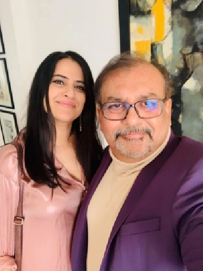 Bollywood celebs express love for dad on Fathers Day 2021.