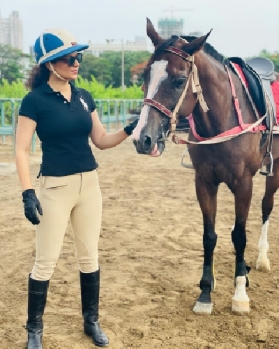 Kangana Ranaut spends her mornings with her horse Kangana Ranaut spends her mornings with her horse