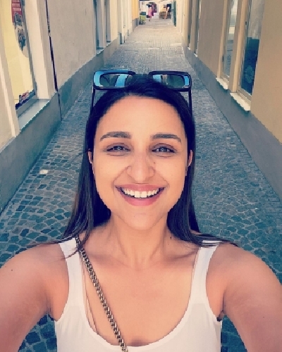Parineeti Chopra masters selfie trick during Austrian vacay