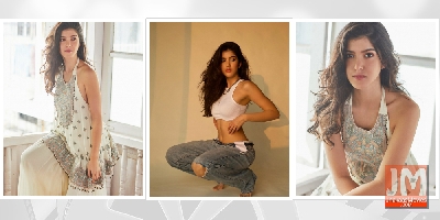 Photos: Shanaya Kapoor's Hot Photos