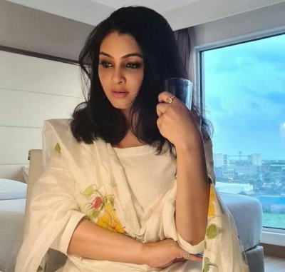 Shubhangi Atre: I Shubhangi Atre: I