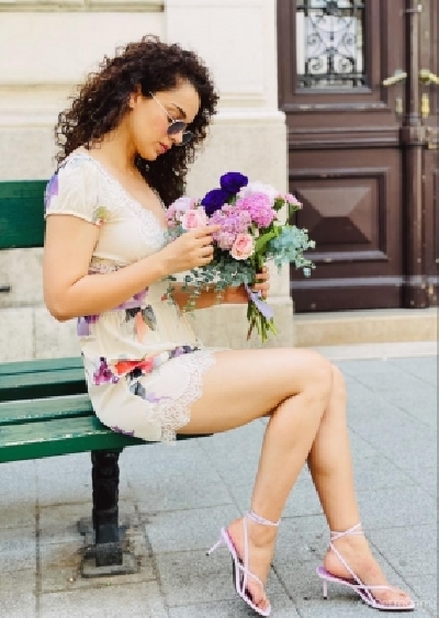 Kangana Ranaut treats her fans with breezy floral pictures from Budapest Kangana Ranaut treats her fans with breezy floral pictures from Budapest