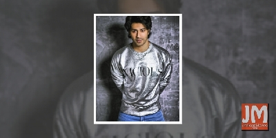 Varun Dhawan's latest photo-op is about 'ummeed'