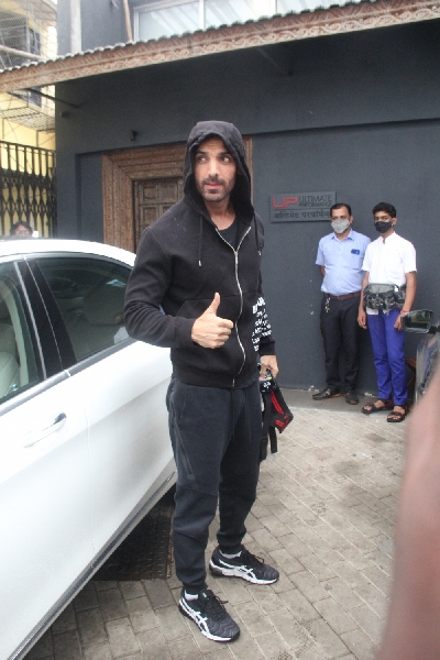 Mumbai: John Abraham Spotted at Bandra on Tuesday July 20, 2021.(Photo: Sanjay Tiwari/IANS)