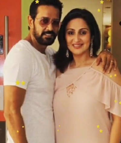 Anup Soni wishes wife Juuhi Babbar on her birthday: Can't wait to see you on screen.(photo:Instagram)