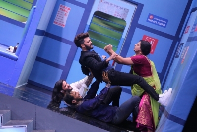 Riteish Deshmukh tries one of his toughest acts on TV Riteish Deshmukh tries one of his toughest acts on TV