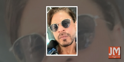 Shah Rukh Khan thanks 'Chak De India' girls for making him the 'gunda'