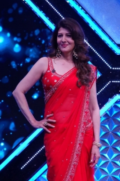 Jackie Shroff surprises Jackie Shroff surprises