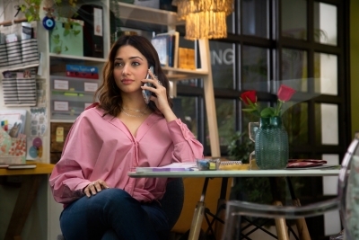 Riteish deshmukh and Tamannaah.