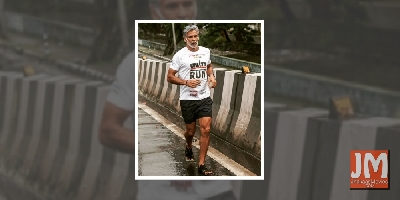 Milind Soman finishes 8-day barefoot run at Statue of Unity