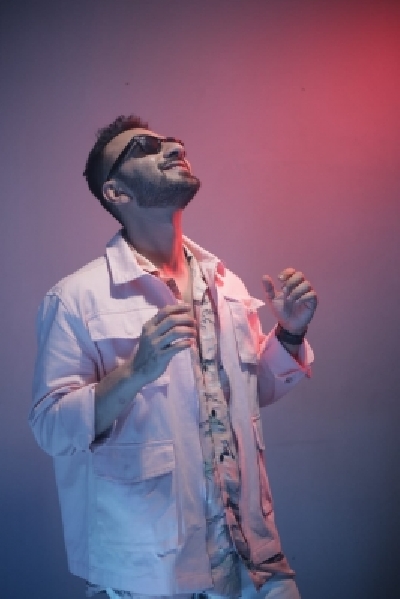 Ali Merchant is excited about his chat show Ali Merchant is excited about his chat show