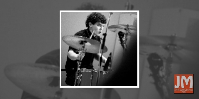 Former 'Oasis' drummer Tony McCarroll in hospital after heart attack