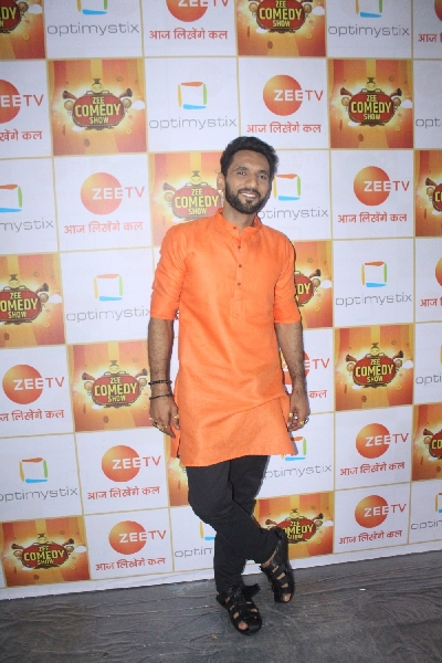 Mumbai: Zee Comedy Show's set for a photo-op with special guests Raveena Tandon and Mallika Sherawat on Monday, August 30, 2021.(Photo: Sanjay Tiwari/IANS)