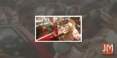 'Grief-stricken' Shehnaaz runs towards hearse calling out Sidharth's name