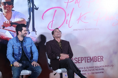 Mumbai: Debutant Karan Deol with his grandfather-actor Dharmendra at the trailer launch of his upcoming film "Pal Pal Dil Ke Paas" in Mumbai, on Sep 5, 2019. (Photo: IANS)