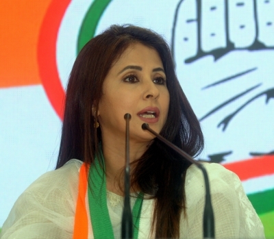 New Delhi: Actress Urmila Matondkar addresses after joining Congress in New Delhi, on March 27, 2019. (Photo: IANS) New Delhi: Actress Urmila Matondkar addresses after joining Congress in New Delhi, on March 27, 2019. (Photo: IANS)