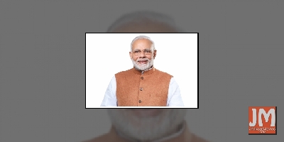 PM Modi lauds 'Coolie No. 1' team for plastic-free sets