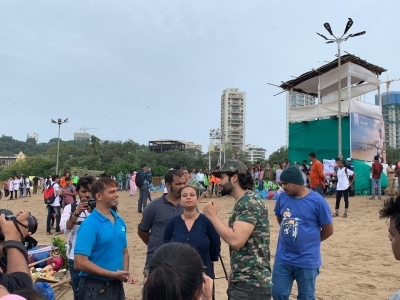 Actor-producer Jackky Bhagnani on Friday reached Girgaon Chowpatty here to clean up the beach. Every year, post-Ganesh Visarjan celebrations, several volunteers take up the initiative of cleaning the beach and he is one of them. Actor-producer Jackky Bhagnani on Friday reached Girgaon Chowpatty here to clean up the beach. Every year, post-Ganesh Visarjan celebrations, several volunteers take up the initiative of cleaning the beach and he is one of them.