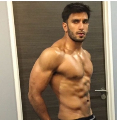 From his debut film "Band Baaja Baaraat" to his latest hits "Simmba"  and "Gully Boy", actor Ranveer Singh has been wooing the audience not only with his feisty screen presence and acting skills, but also with his look -- particularly his toned, fit physique. For his upcoming release "'83'", the 34-year-old has undergone a massive workout and physical training to get into the character of former cricketer Kapil Dev.
