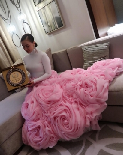 Actress Elli AvrRam says she is on cloud nine after bagging the Breakthrough Bollywood Artist of 2019 award at the India International Excellence Awards (IIEA) held in Dubai.