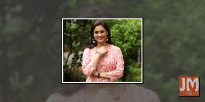 Shweta Tiwari flaunts perfect abs in new photo-op