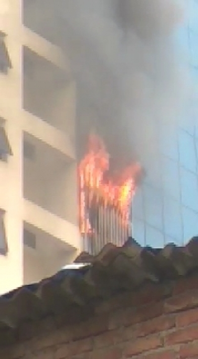 Mumbai: Fire breaks out in Peninsula Business Park Building that houses several Bollywood production houses, at Andheri (West) in Mumbai on Oct 14, 2019. (Photo: IANS)