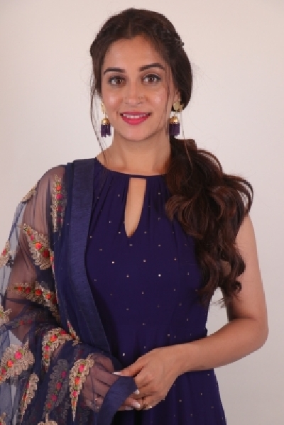 Dipika Kakar in Kalki cream organza suit embellished in zardosi, resham and  moti work KALKI Fashion India