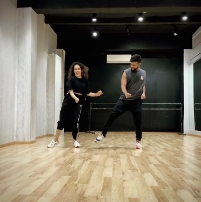 Actress Sanya Malhotra, who is also famous for her dancing skills, is 