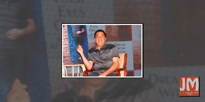 Ronnie Screwvala to trade analysts: Share accurate box-office figures