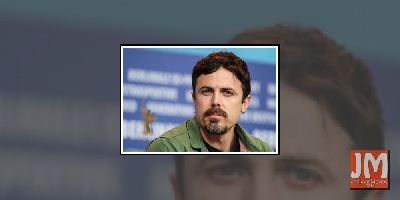 Casey Affleck says he didn't throw out Ana de Armas cutout