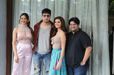 Mumbai: Actors Rakul Preet Singh, Sidharth Malhotra and Tara Sutaria during promotions of upcoming film "Marjaavaan" in Mumbai on Oct 31, 2019. (Photo: IANS)