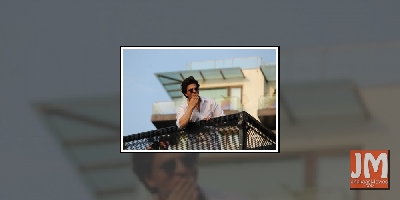 SRK turns 55: Fans, wellwishers celebrate b'day on social media