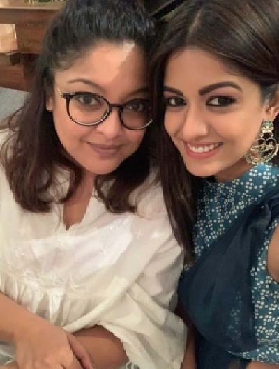 Actress Tanushree Dutta recently paid a visit to her sister and actress Ishita Dutta on the sets of her TV show 