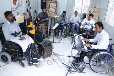Chandigarh: Flowing Karma performing at Chandigarh Spinal Rehab, Sector 28 on Nov 21, 2019. (Photo: IANS)