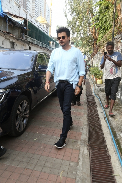 Mumbai: Actor Anil Kapoor at the funeral of Shaukat Azmi - veteran actress, wife of renowned Late Urdu poet and lyricist Kaifi Azmi and mother of actress Shabana Azmi - in Mumbai on Nov 23, 2019. (Photo: IANS)