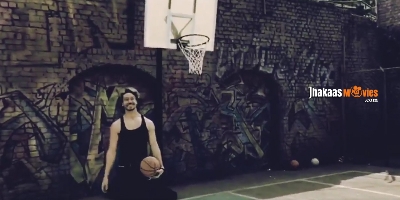 Watch: Tiger Shroff Showing Off His Basketball Skills