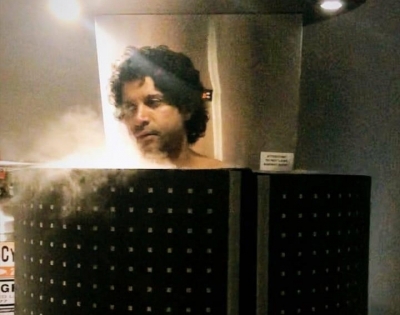 Farhan, Shibani have freezing 