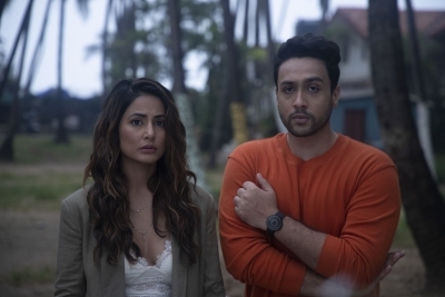 Actors Hina Khan and Adhyayan Suman.