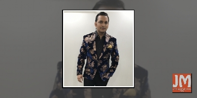 Paritosh Tripathi set to make digital debut