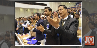 Bollywood stars overwhelmed with National Awards glory