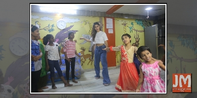 Mouni Roy turns Santa Claus for HIV-afflicted kids